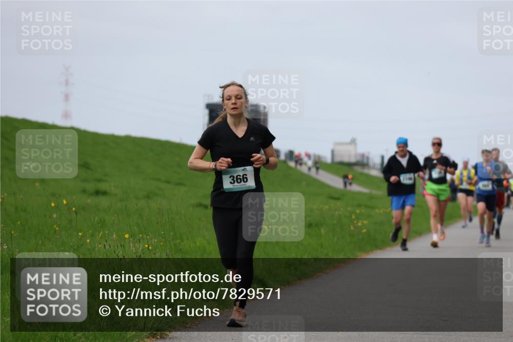 04.05.2025 - 8. Wedeler Halbmarathon Yannick Fuchs http://msf.ph/oto/7829571 04.05.2025 11:36:49 Laufen 366 meine-sportfotos.de