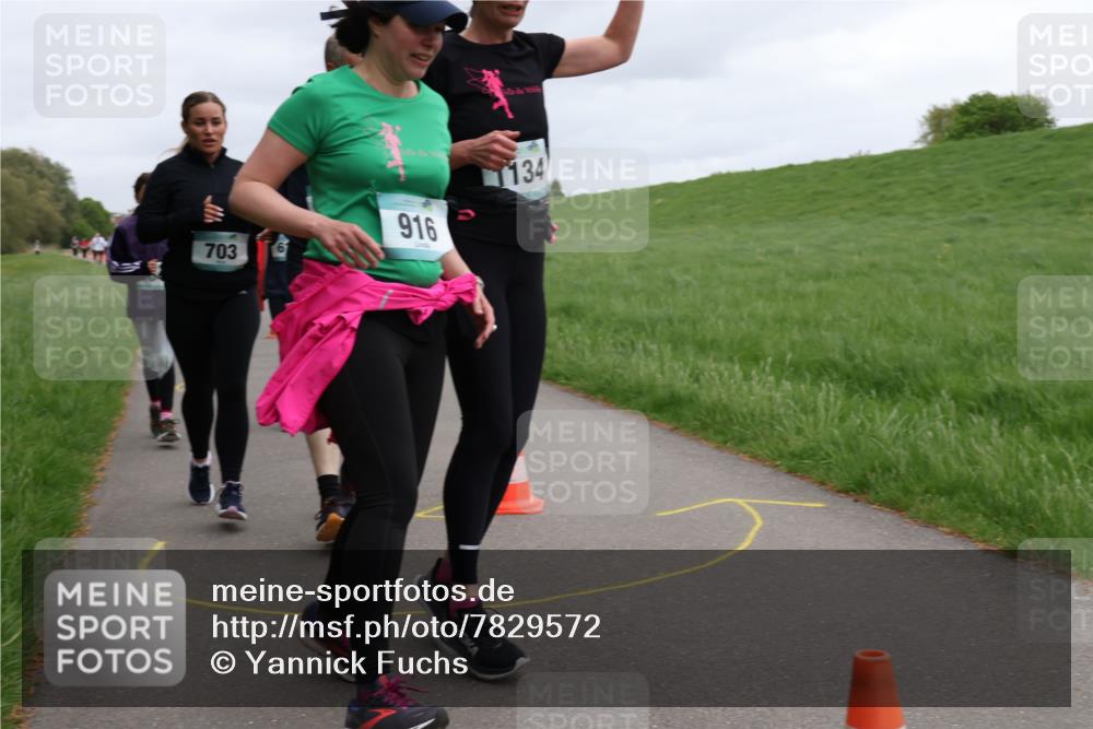 04.05.2025 - 8. Wedeler Halbmarathon Yannick Fuchs http://msf.ph/oto/7829572 04.05.2025 11:17:46 Laufen 703, 916, 134 meine-sportfotos.de