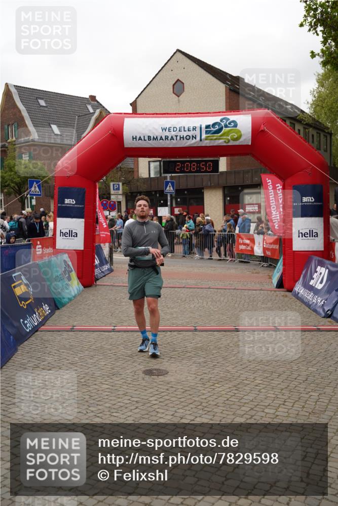 04.05.2025 - 8. Wedeler Halbmarathon Felixshl http://msf.ph/oto/7829598 04.05.2025 12:08:48 Ziel 335 meine-sportfotos.de
