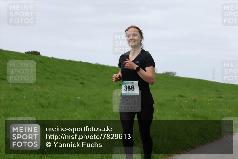 04.05.2025 - 8. Wedeler Halbmarathon Yannick Fuchs http://msf.ph/oto/7829613 04.05.2025 11:36:53 Laufen 366 meine-sportfotos.de