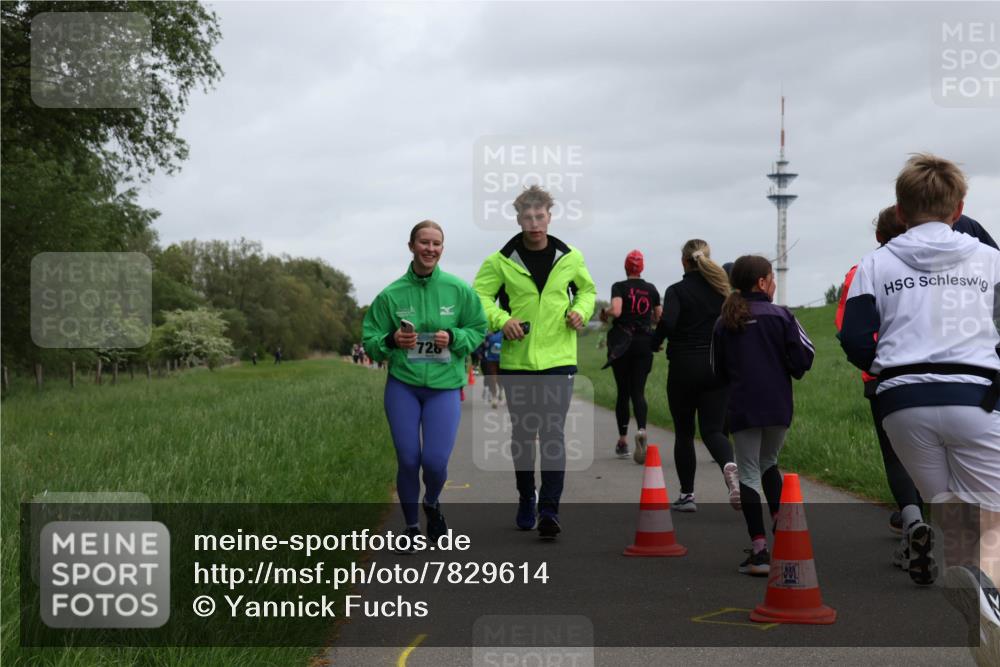 04.05.2025 - 8. Wedeler Halbmarathon Yannick Fuchs http://msf.ph/oto/7829614 04.05.2025 11:17:51 Laufen 728, 10 meine-sportfotos.de