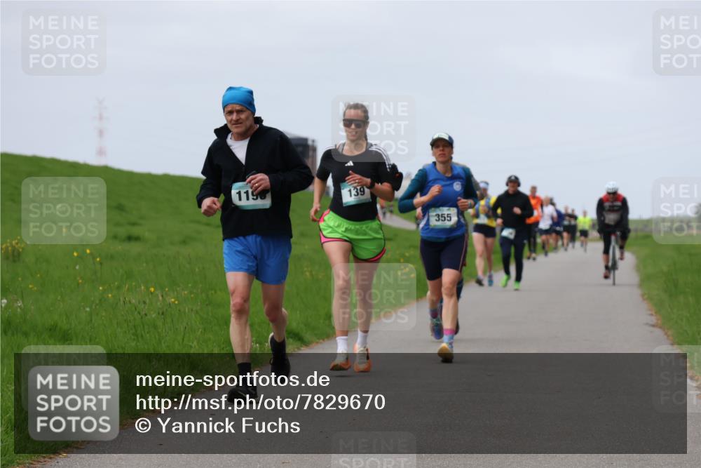 04.05.2025 - 8. Wedeler Halbmarathon Yannick Fuchs http://msf.ph/oto/7829670 04.05.2025 11:36:58 Laufen 1190, 139, 355, 355 meine-sportfotos.de