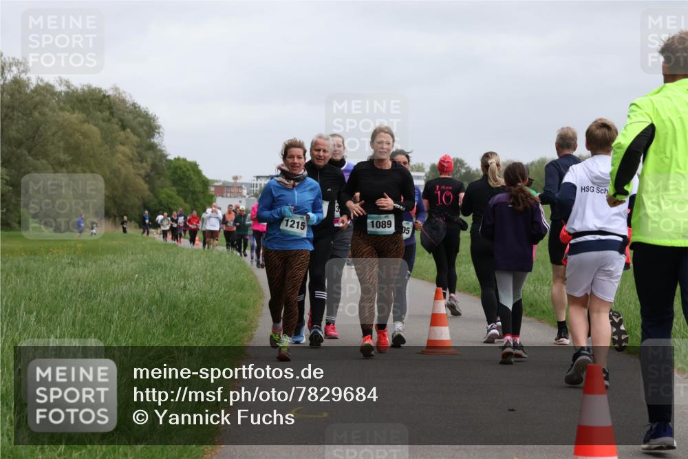 04.05.2025 - 8. Wedeler Halbmarathon Yannick Fuchs http://msf.ph/oto/7829684 04.05.2025 11:17:55 Laufen 19900, 1000, 1089, 1215, 05, 10 meine-sportfotos.de