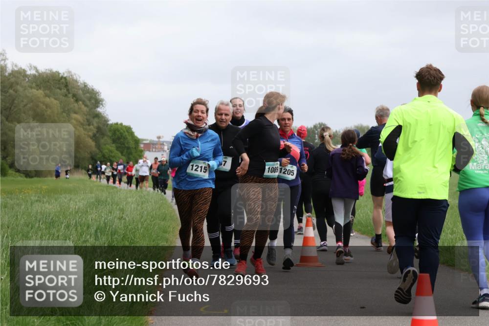 04.05.2025 - 8. Wedeler Halbmarathon Yannick Fuchs http://msf.ph/oto/7829693 04.05.2025 11:17:56 Laufen 37, 1215, 10891205 meine-sportfotos.de