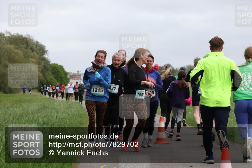 04.05.2025 - 8. Wedeler Halbmarathon Yannick Fuchs http://msf.ph/oto/7829702 04.05.2025 11:17:56 Laufen 10000, 1215, 637, 1089, 1988 meine-sportfotos.de