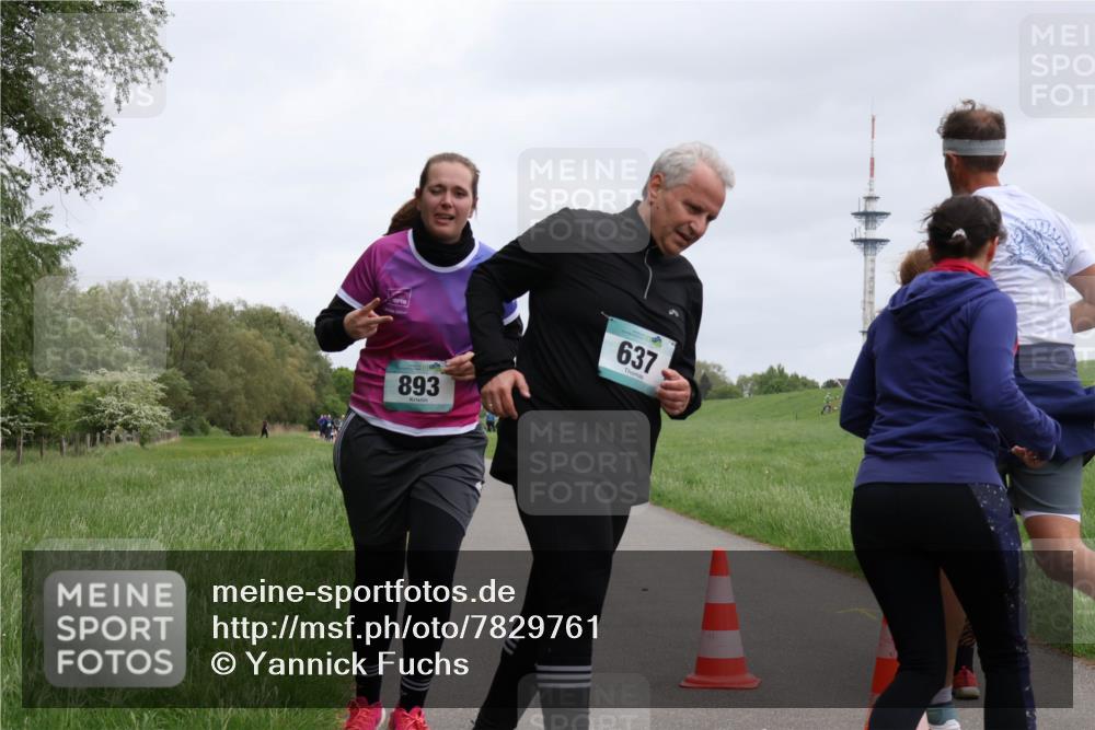 04.05.2025 - 8. Wedeler Halbmarathon Yannick Fuchs http://msf.ph/oto/7829761 04.05.2025 11:18:02 Laufen 893, 637 meine-sportfotos.de