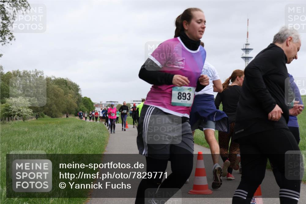 04.05.2025 - 8. Wedeler Halbmarathon Yannick Fuchs http://msf.ph/oto/7829771 04.05.2025 11:18:03 Laufen 893 meine-sportfotos.de
