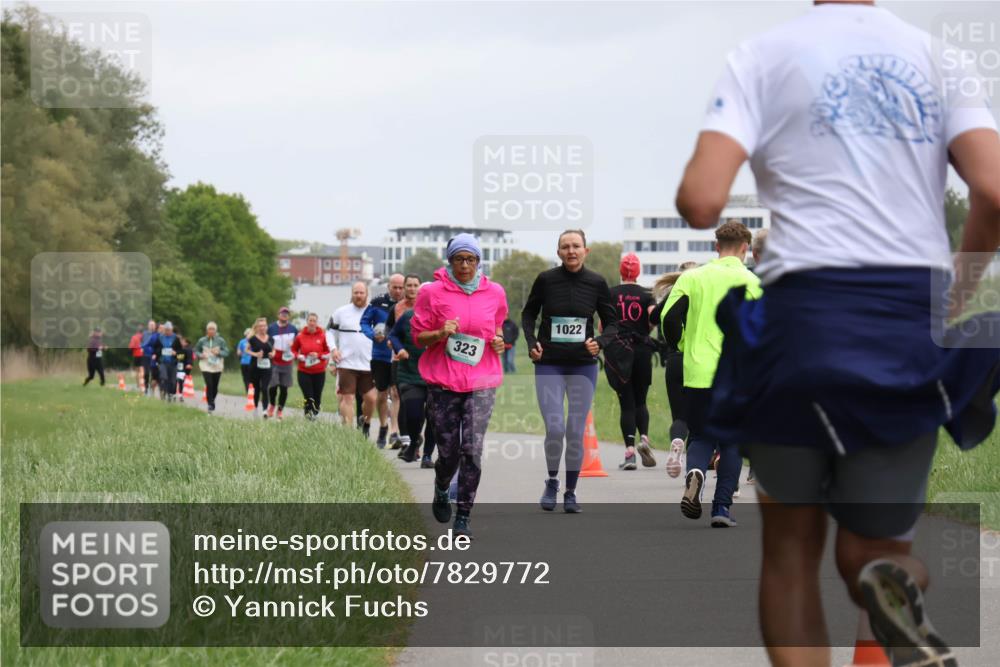 04.05.2025 - 8. Wedeler Halbmarathon Yannick Fuchs http://msf.ph/oto/7829772 04.05.2025 11:18:04 Laufen 19900, 323, 1022, 10 meine-sportfotos.de
