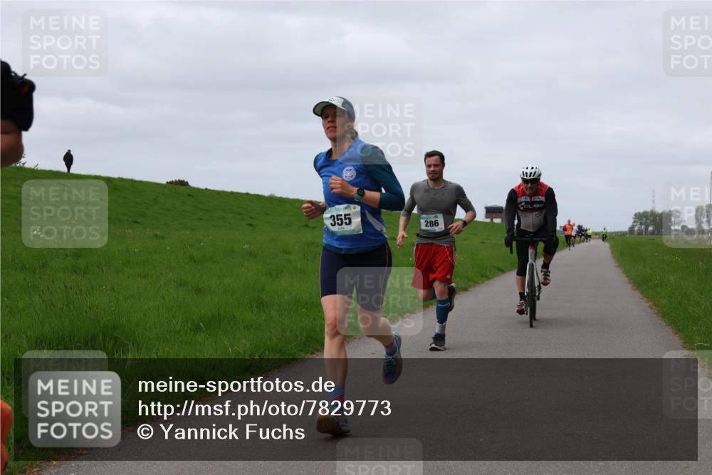 04.05.2025 - 8. Wedeler Halbmarathon Yannick Fuchs http://msf.ph/oto/7829773 04.05.2025 11:37:04 Laufen 355, 286 meine-sportfotos.de