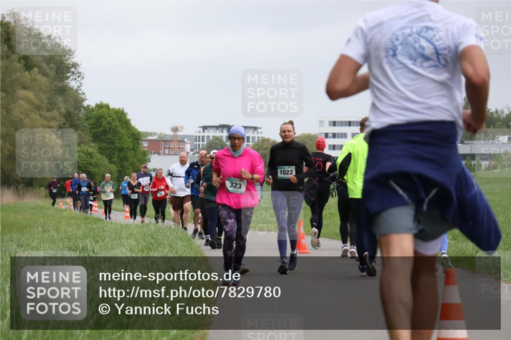 04.05.2025 - 8. Wedeler Halbmarathon Yannick Fuchs http://msf.ph/oto/7829780 04.05.2025 11:18:04 Laufen 1152, 323, 87, 1022 meine-sportfotos.de
