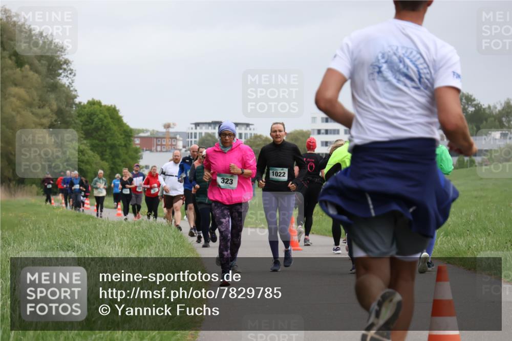 04.05.2025 - 8. Wedeler Halbmarathon Yannick Fuchs http://msf.ph/oto/7829785 04.05.2025 11:18:04 Laufen 323, 1022 meine-sportfotos.de