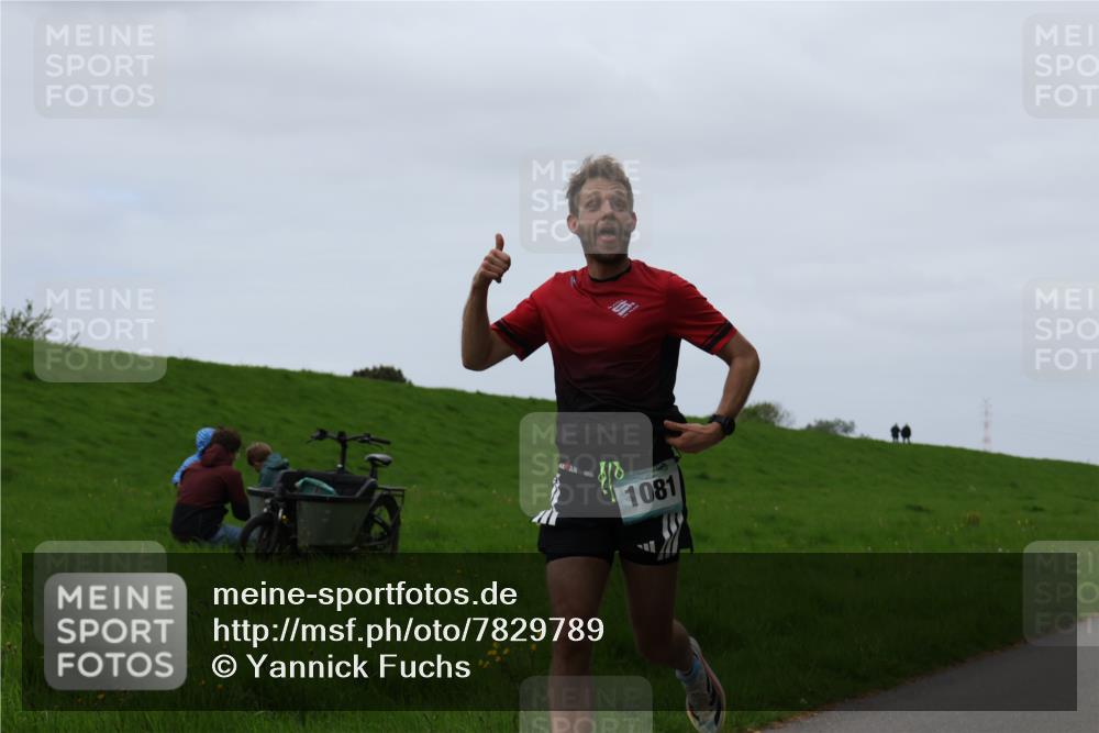 04.05.2025 - 8. Wedeler Halbmarathon Yannick Fuchs http://msf.ph/oto/7829789 04.05.2025 11:18:07 Laufen 1081 meine-sportfotos.de