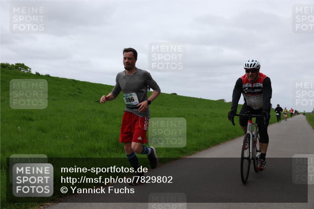 04.05.2025 - 8. Wedeler Halbmarathon Yannick Fuchs http://msf.ph/oto/7829802 04.05.2025 11:37:06 Laufen 286, 825 meine-sportfotos.de