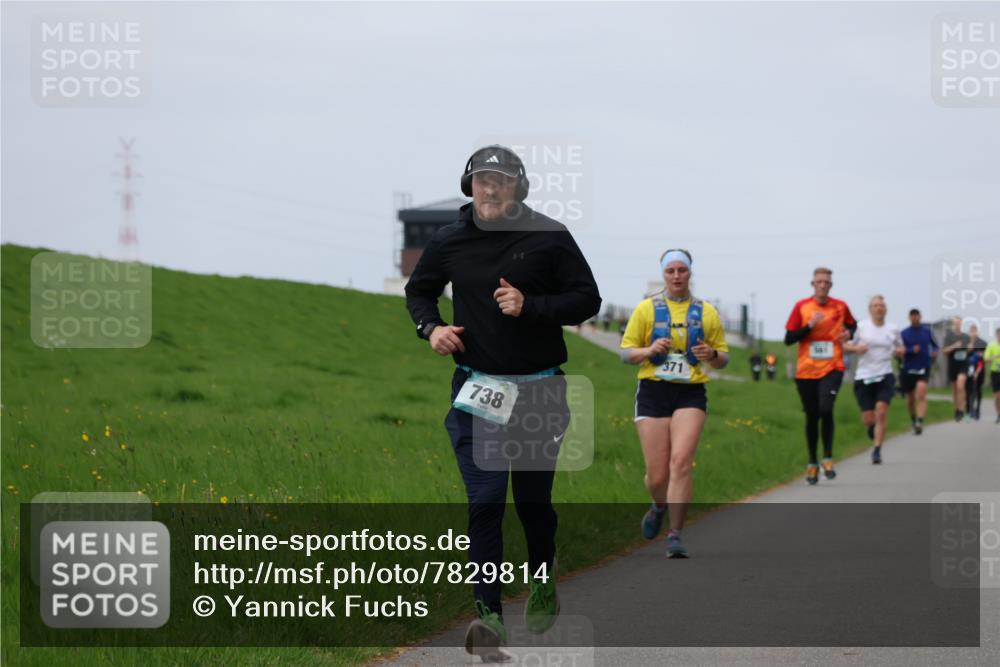 04.05.2025 - 8. Wedeler Halbmarathon Yannick Fuchs http://msf.ph/oto/7829814 04.05.2025 11:37:09 Laufen 738, 371 meine-sportfotos.de