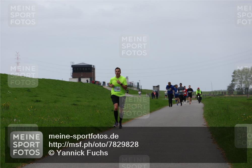 04.05.2025 - 8. Wedeler Halbmarathon Yannick Fuchs http://msf.ph/oto/7829828 04.05.2025 11:18:14 Laufen 1133, 301 meine-sportfotos.de