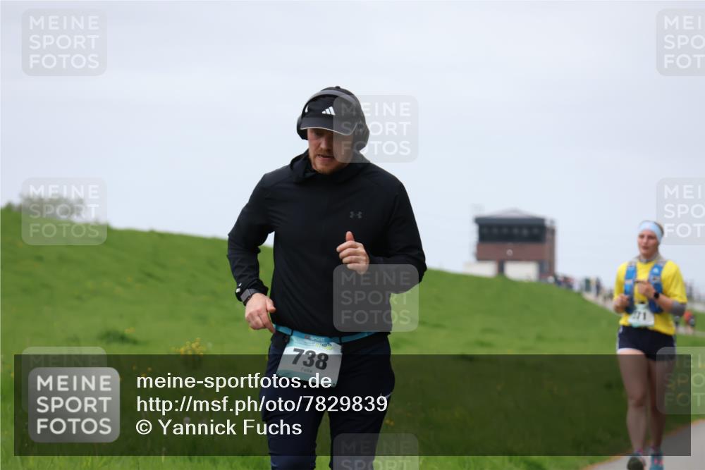 04.05.2025 - 8. Wedeler Halbmarathon Yannick Fuchs http://msf.ph/oto/7829839 04.05.2025 11:37:11 Laufen 738 meine-sportfotos.de