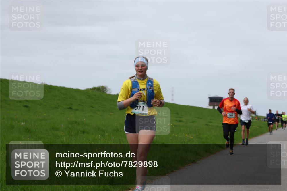 04.05.2025 - 8. Wedeler Halbmarathon Yannick Fuchs http://msf.ph/oto/7829898 04.05.2025 11:37:19 Laufen 371, 561 meine-sportfotos.de