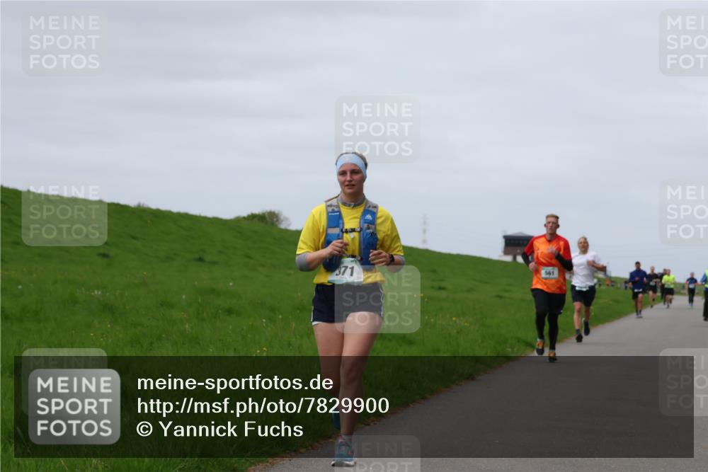04.05.2025 - 8. Wedeler Halbmarathon Yannick Fuchs http://msf.ph/oto/7829900 04.05.2025 11:37:19 Laufen 371, 561 meine-sportfotos.de