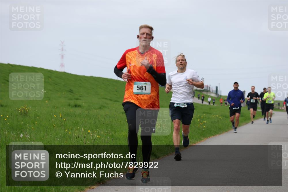 04.05.2025 - 8. Wedeler Halbmarathon Yannick Fuchs http://msf.ph/oto/7829922 04.05.2025 11:37:21 Laufen 561 meine-sportfotos.de