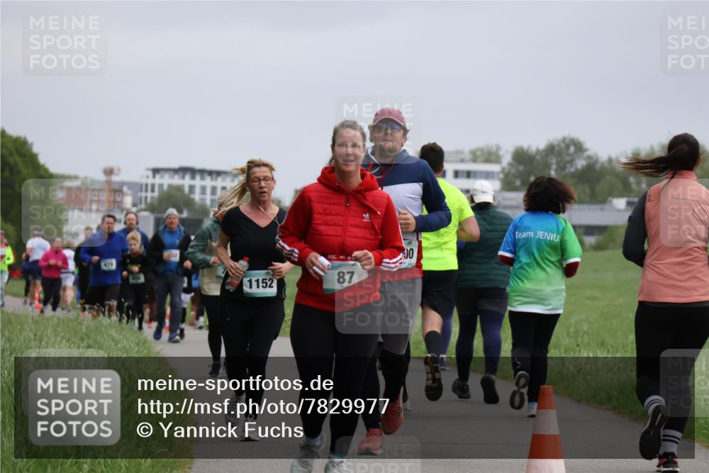 04.05.2025 - 8. Wedeler Halbmarathon Yannick Fuchs http://msf.ph/oto/7829977 04.05.2025 11:18:33 Laufen 87, 1152, 0 meine-sportfotos.de