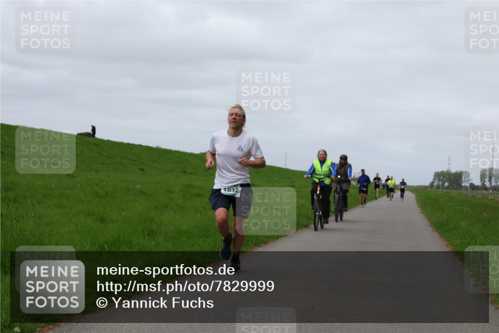 04.05.2025 - 8. Wedeler Halbmarathon Yannick Fuchs http://msf.ph/oto/7829999 04.05.2025 11:37:27 Laufen 1032 meine-sportfotos.de