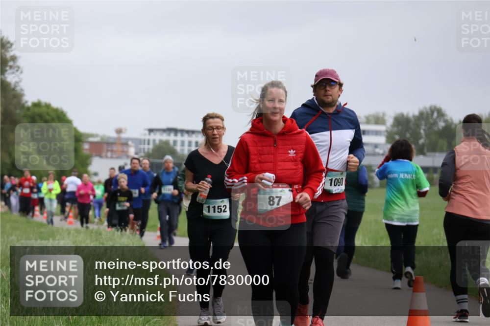 04.05.2025 - 8. Wedeler Halbmarathon Yannick Fuchs http://msf.ph/oto/7830000 04.05.2025 11:18:34 Laufen 132, 1152, 87, 1090 meine-sportfotos.de