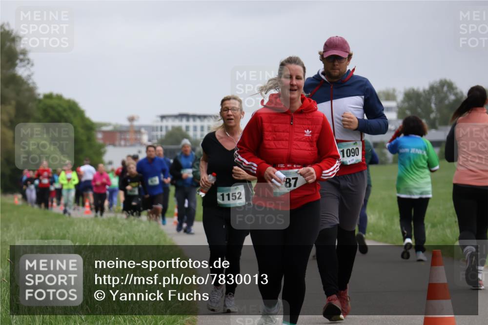 04.05.2025 - 8. Wedeler Halbmarathon Yannick Fuchs http://msf.ph/oto/7830013 04.05.2025 11:18:34 Laufen 1152, 87, 1090 meine-sportfotos.de