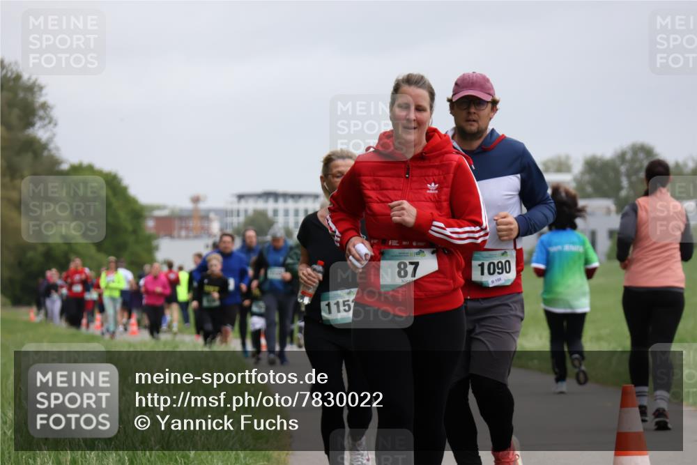 04.05.2025 - 8. Wedeler Halbmarathon Yannick Fuchs http://msf.ph/oto/7830022 04.05.2025 11:18:35 Laufen 115, 87, 1090, 158 meine-sportfotos.de