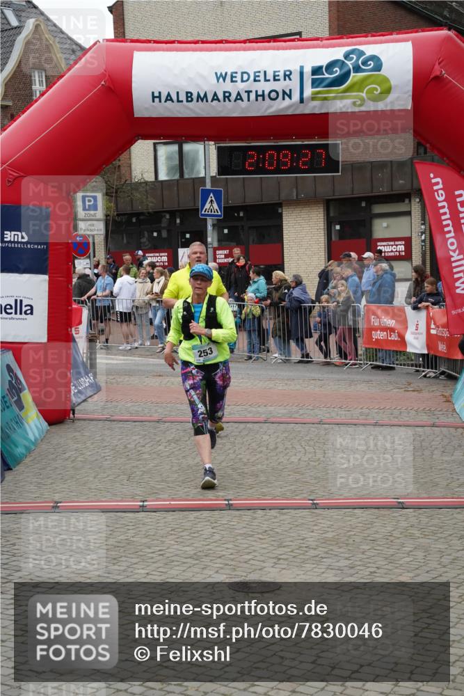 04.05.2025 - 8. Wedeler Halbmarathon Felixshl http://msf.ph/oto/7830046 04.05.2025 12:09:24 Ziel 36, 253 meine-sportfotos.de