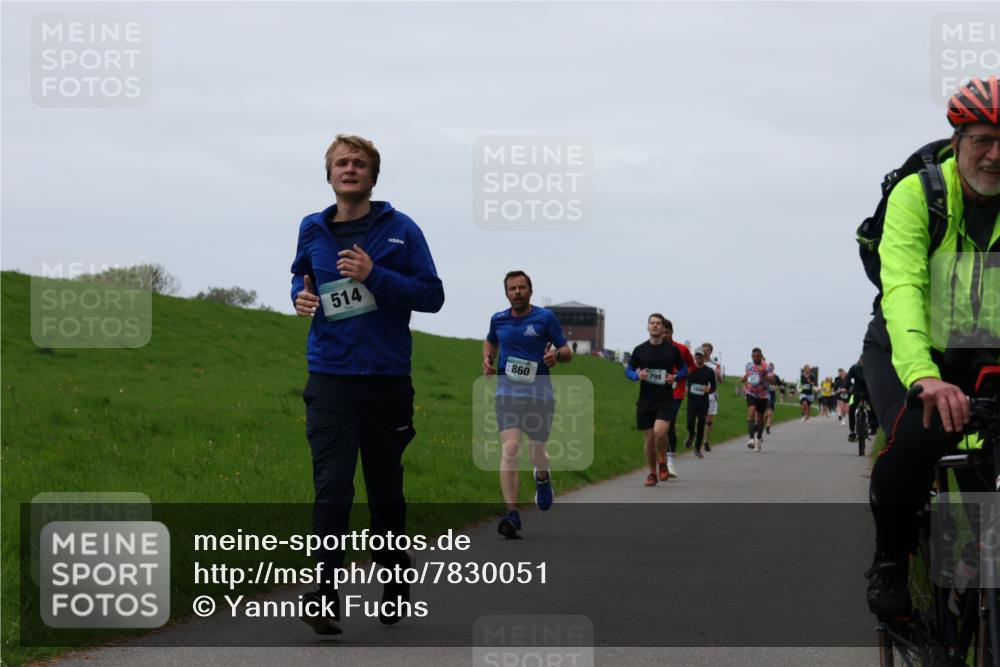 04.05.2025 - 8. Wedeler Halbmarathon Yannick Fuchs http://msf.ph/oto/7830051 04.05.2025 11:18:39 Laufen 514, 860, 798 meine-sportfotos.de
