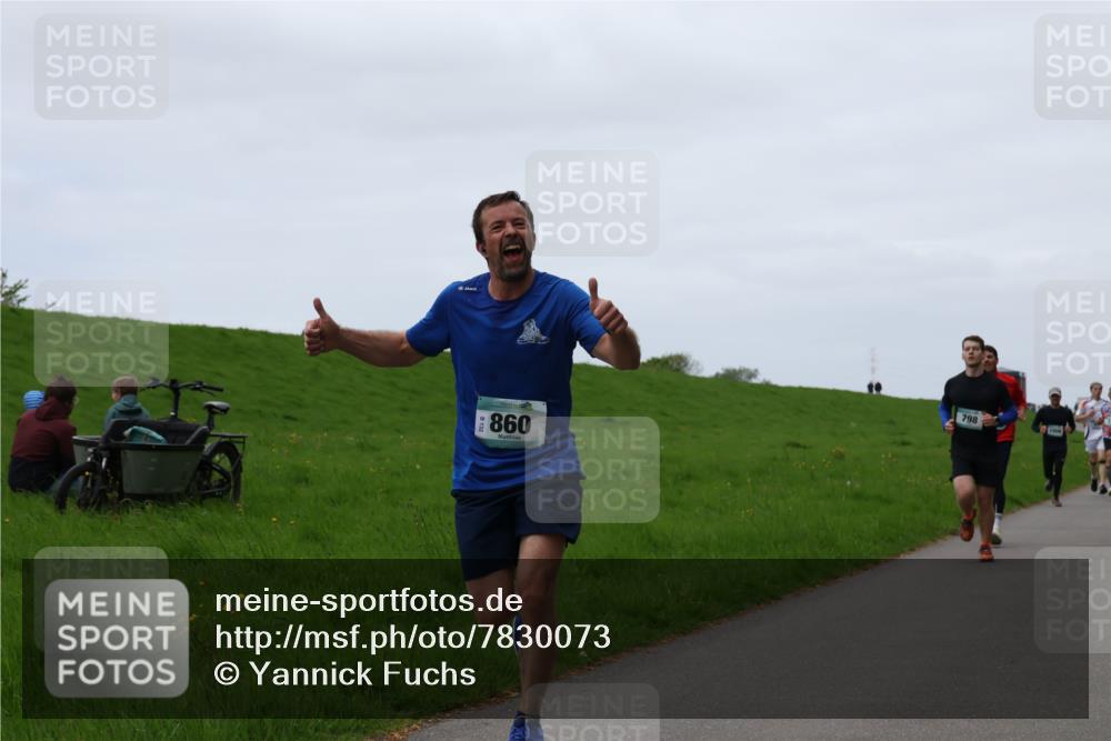 04.05.2025 - 8. Wedeler Halbmarathon Yannick Fuchs http://msf.ph/oto/7830073 04.05.2025 11:18:43 Laufen 860, 798 meine-sportfotos.de