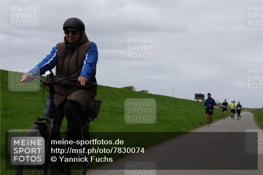 04.05.2025 - 8. Wedeler Halbmarathon Yannick Fuchs http://msf.ph/oto/7830074 04.05.2025 11:37:31 Laufen  meine-sportfotos.de