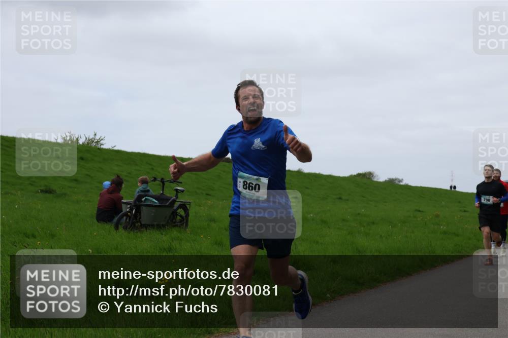 04.05.2025 - 8. Wedeler Halbmarathon Yannick Fuchs http://msf.ph/oto/7830081 04.05.2025 11:18:44 Laufen 860, 798 meine-sportfotos.de