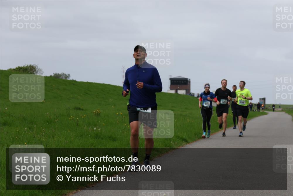 04.05.2025 - 8. Wedeler Halbmarathon Yannick Fuchs http://msf.ph/oto/7830089 04.05.2025 11:37:35 Laufen 960, 325, 935 meine-sportfotos.de