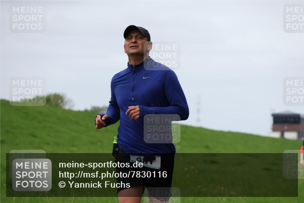 04.05.2025 - 8. Wedeler Halbmarathon Yannick Fuchs http://msf.ph/oto/7830116 04.05.2025 11:37:36 Laufen  meine-sportfotos.de