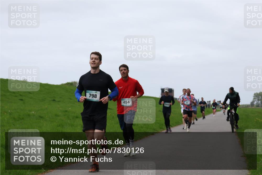 04.05.2025 - 8. Wedeler Halbmarathon Yannick Fuchs http://msf.ph/oto/7830126 04.05.2025 11:18:46 Laufen 798, 454, 1006 meine-sportfotos.de
