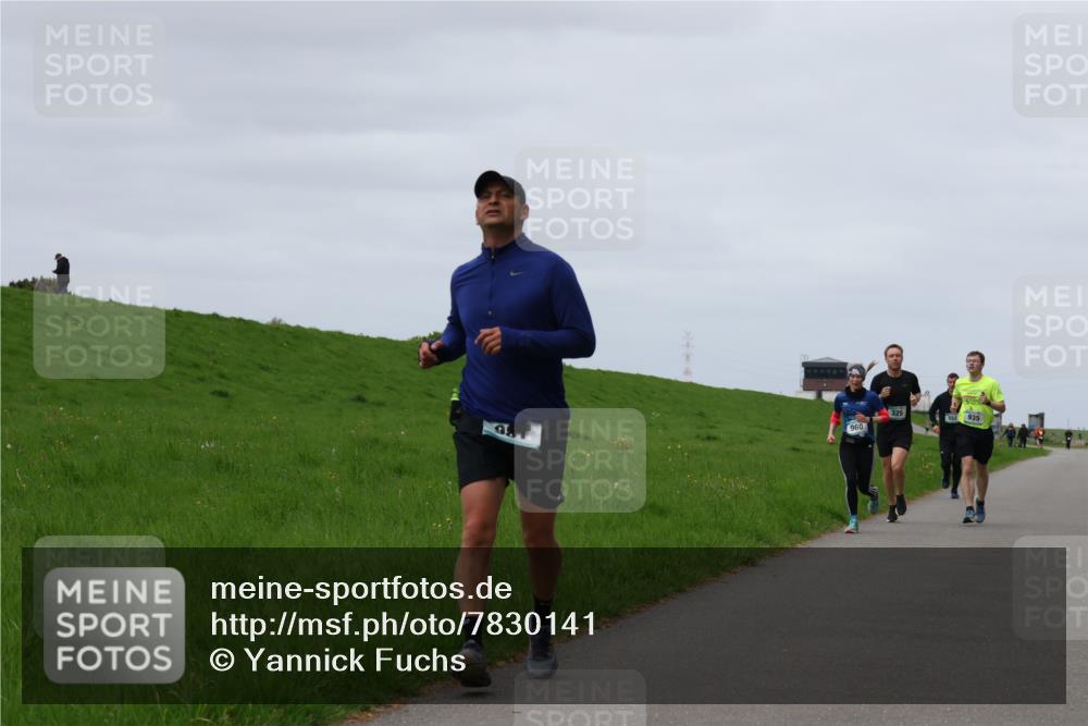 04.05.2025 - 8. Wedeler Halbmarathon Yannick Fuchs http://msf.ph/oto/7830141 04.05.2025 11:37:37 Laufen 9, 960, 325, 935 meine-sportfotos.de