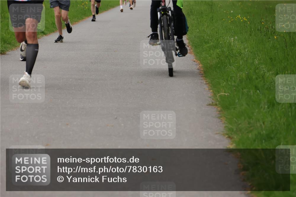 04.05.2025 - 8. Wedeler Halbmarathon Yannick Fuchs http://msf.ph/oto/7830163 04.05.2025 11:18:49 Laufen  meine-sportfotos.de