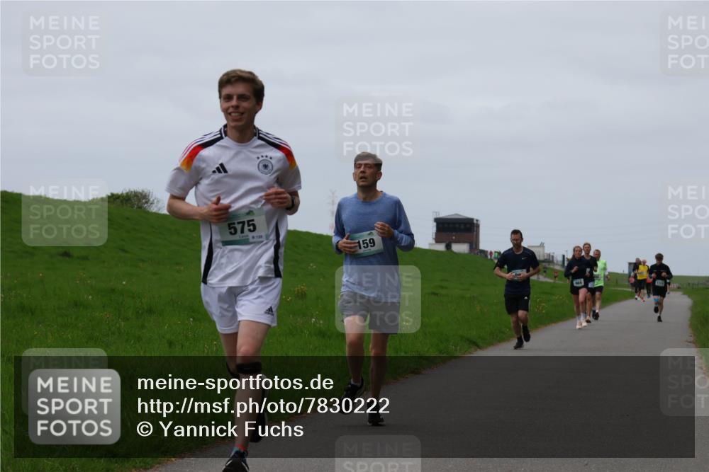 04.05.2025 - 8. Wedeler Halbmarathon Yannick Fuchs http://msf.ph/oto/7830222 04.05.2025 11:18:52 Laufen 575, 128, 159 meine-sportfotos.de