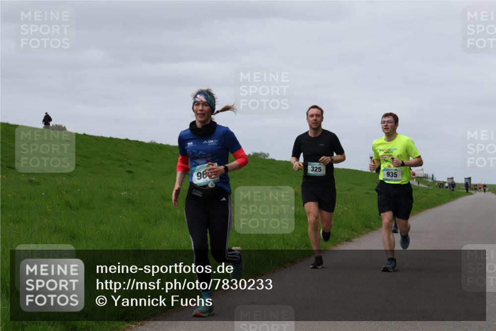 04.05.2025 - 8. Wedeler Halbmarathon Yannick Fuchs http://msf.ph/oto/7830233 04.05.2025 11:37:42 Laufen 96, 325, 935 meine-sportfotos.de