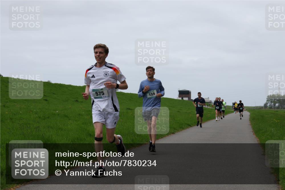 04.05.2025 - 8. Wedeler Halbmarathon Yannick Fuchs http://msf.ph/oto/7830234 04.05.2025 11:18:53 Laufen 575, 128, 159 meine-sportfotos.de