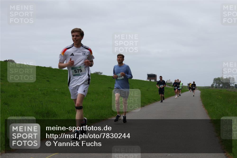 04.05.2025 - 8. Wedeler Halbmarathon Yannick Fuchs http://msf.ph/oto/7830244 04.05.2025 11:18:53 Laufen 575, 128, 159 meine-sportfotos.de