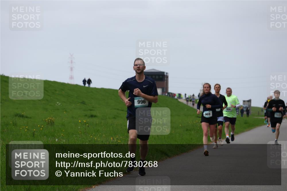 04.05.2025 - 8. Wedeler Halbmarathon Yannick Fuchs http://msf.ph/oto/7830268 04.05.2025 11:18:55 Laufen 996, 969, 3, 656, 1111 meine-sportfotos.de