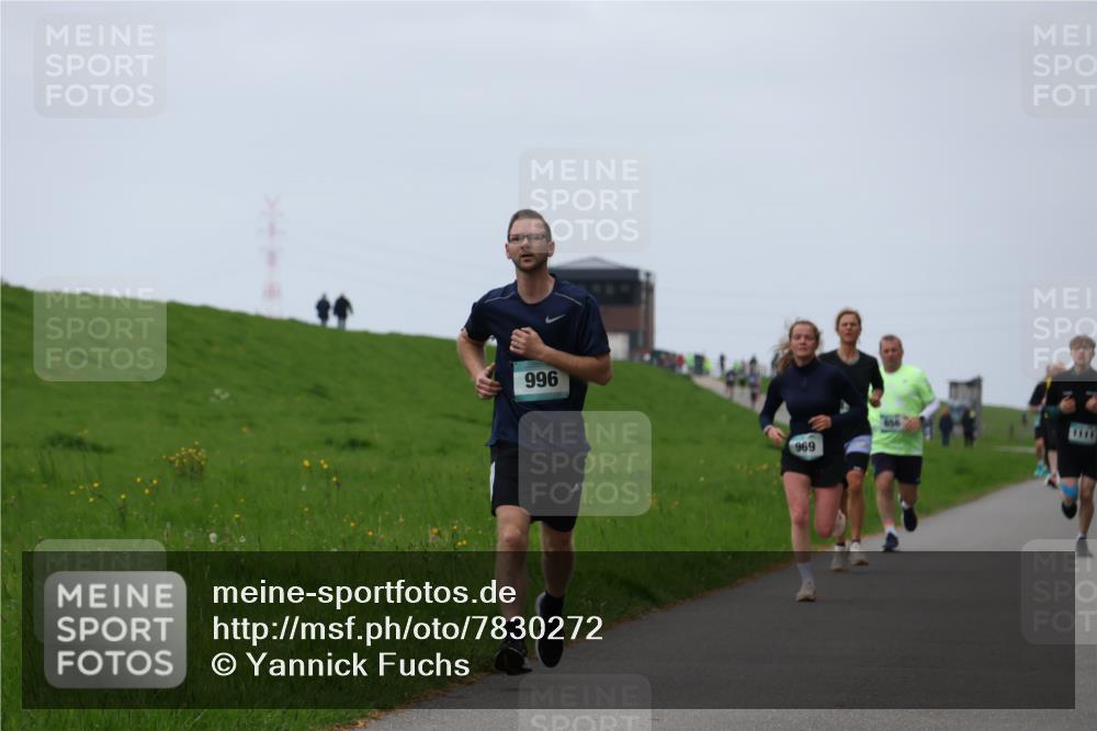 04.05.2025 - 8. Wedeler Halbmarathon Yannick Fuchs http://msf.ph/oto/7830272 04.05.2025 11:18:55 Laufen 996, 969, 1111 meine-sportfotos.de