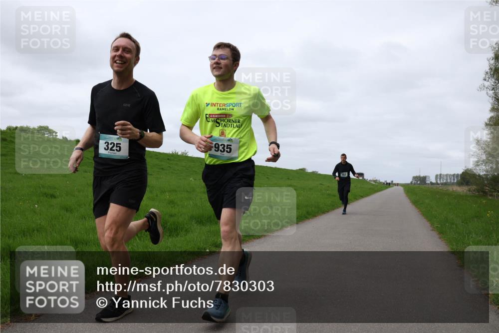 04.05.2025 - 8. Wedeler Halbmarathon Yannick Fuchs http://msf.ph/oto/7830303 04.05.2025 11:37:46 Laufen 325, 935 meine-sportfotos.de