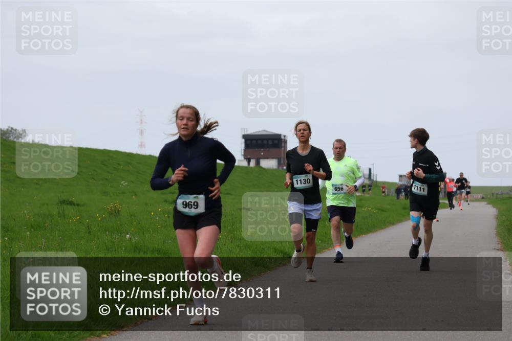 04.05.2025 - 8. Wedeler Halbmarathon Yannick Fuchs http://msf.ph/oto/7830311 04.05.2025 11:19:00 Laufen 969, 1130, 1111, 656 meine-sportfotos.de