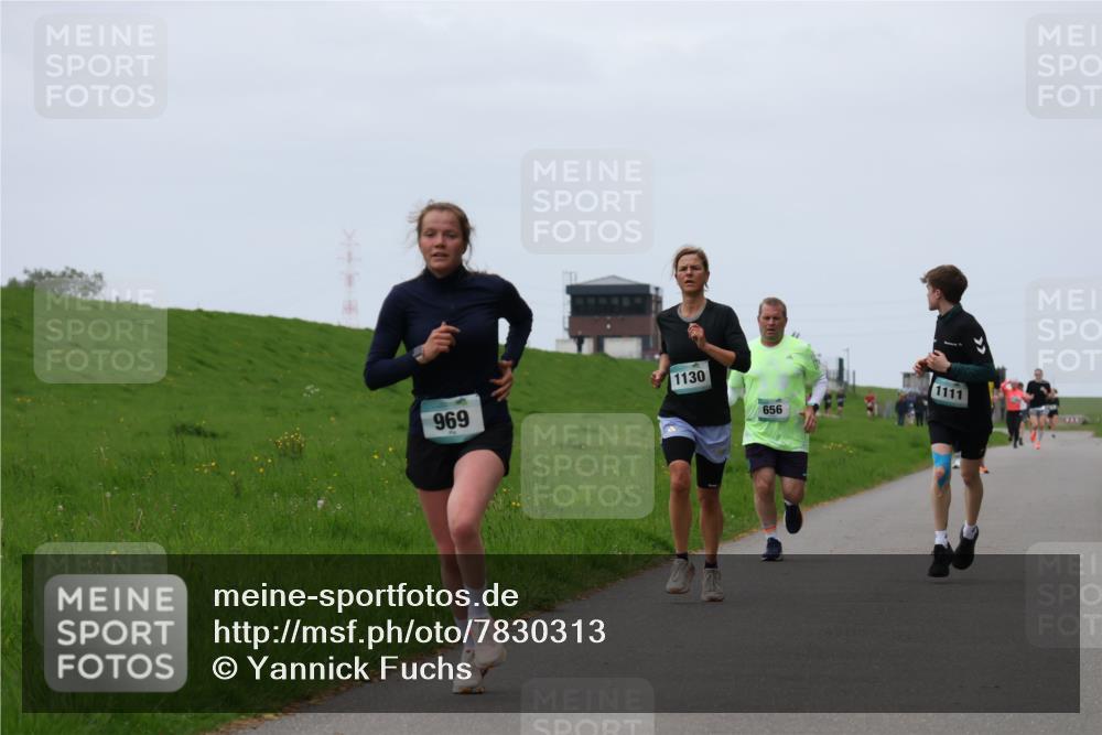 04.05.2025 - 8. Wedeler Halbmarathon Yannick Fuchs http://msf.ph/oto/7830313 04.05.2025 11:19:00 Laufen 969, 1130, 656, 1111 meine-sportfotos.de