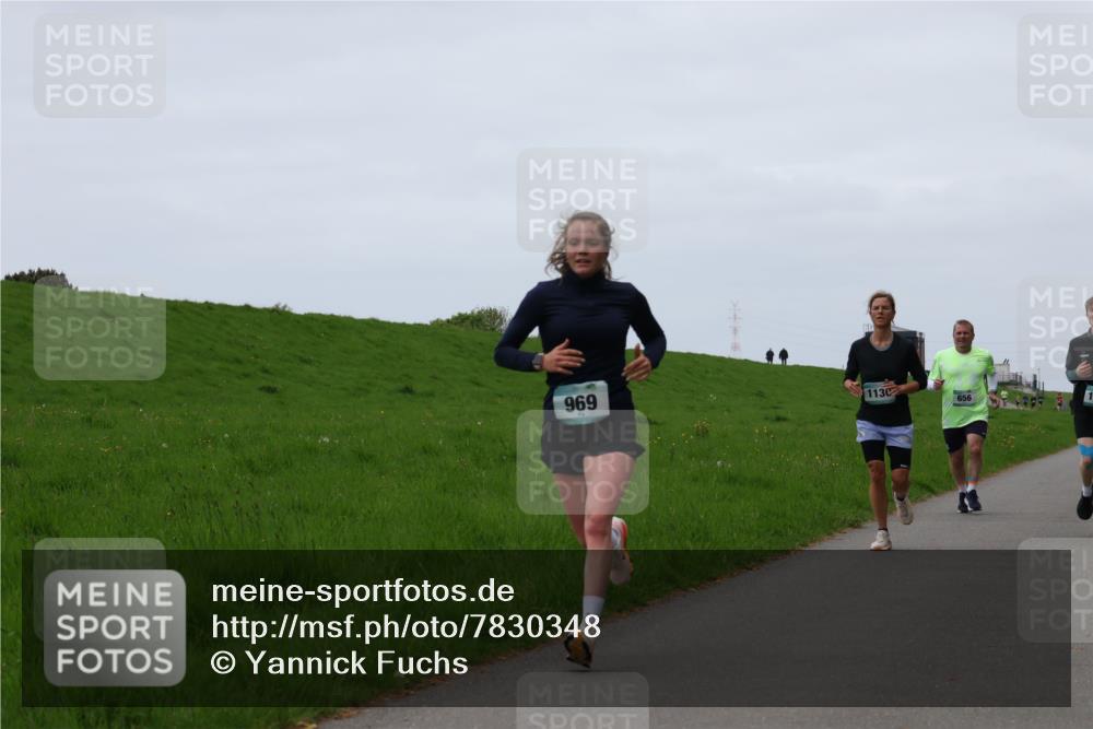 04.05.2025 - 8. Wedeler Halbmarathon Yannick Fuchs http://msf.ph/oto/7830348 04.05.2025 11:19:02 Laufen 969, 1130, 656 meine-sportfotos.de