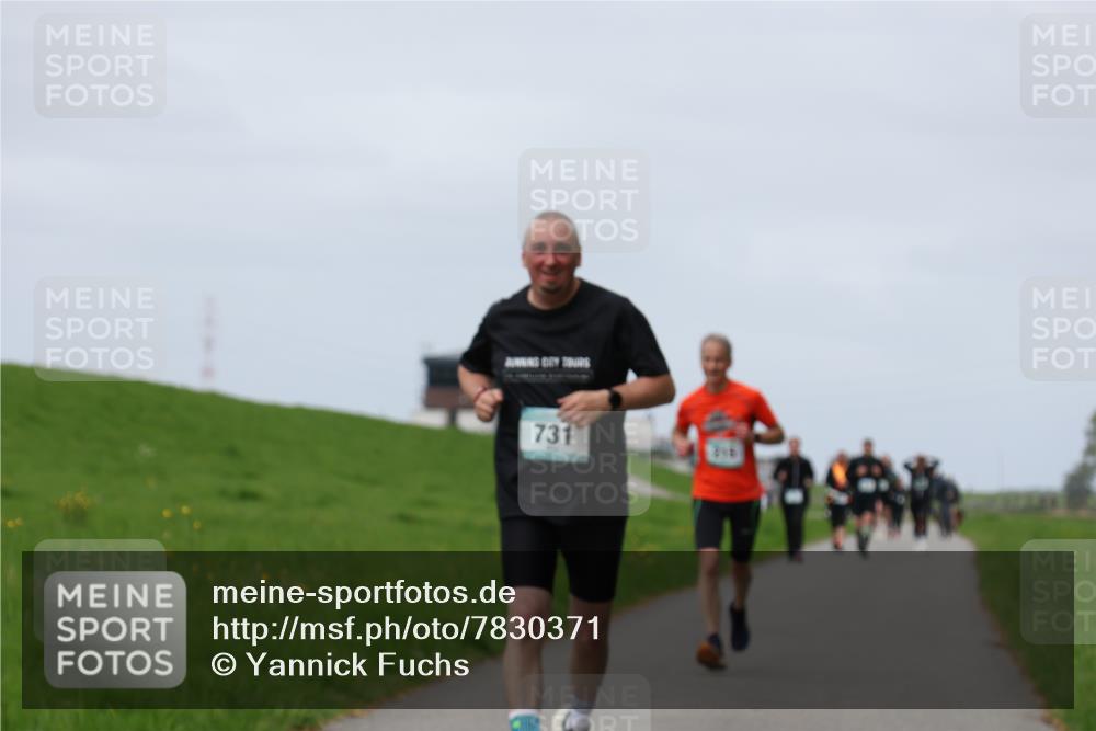 04.05.2025 - 8. Wedeler Halbmarathon Yannick Fuchs http://msf.ph/oto/7830371 04.05.2025 11:38:42 Laufen 731 meine-sportfotos.de
