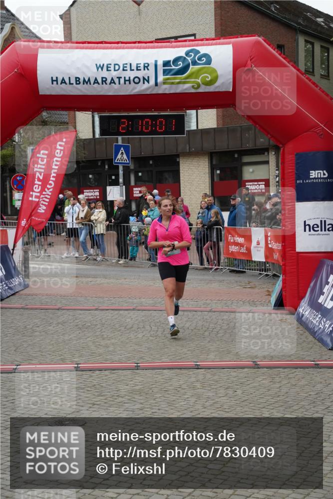 04.05.2025 - 8. Wedeler Halbmarathon Felixshl http://msf.ph/oto/7830409 04.05.2025 12:09:59 Ziel 234 meine-sportfotos.de